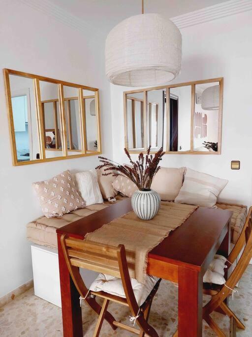 Torre Del Mar Deluxe Close To Beach & Parking Sinese Design Homes Екстер'єр фото